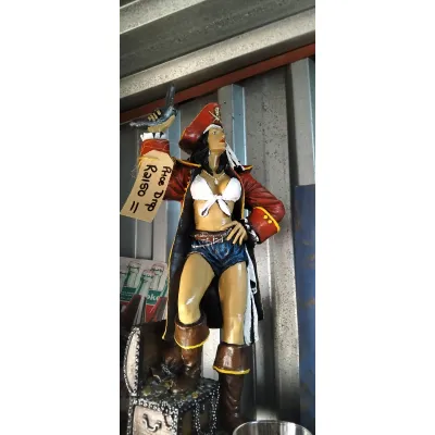 Figurines